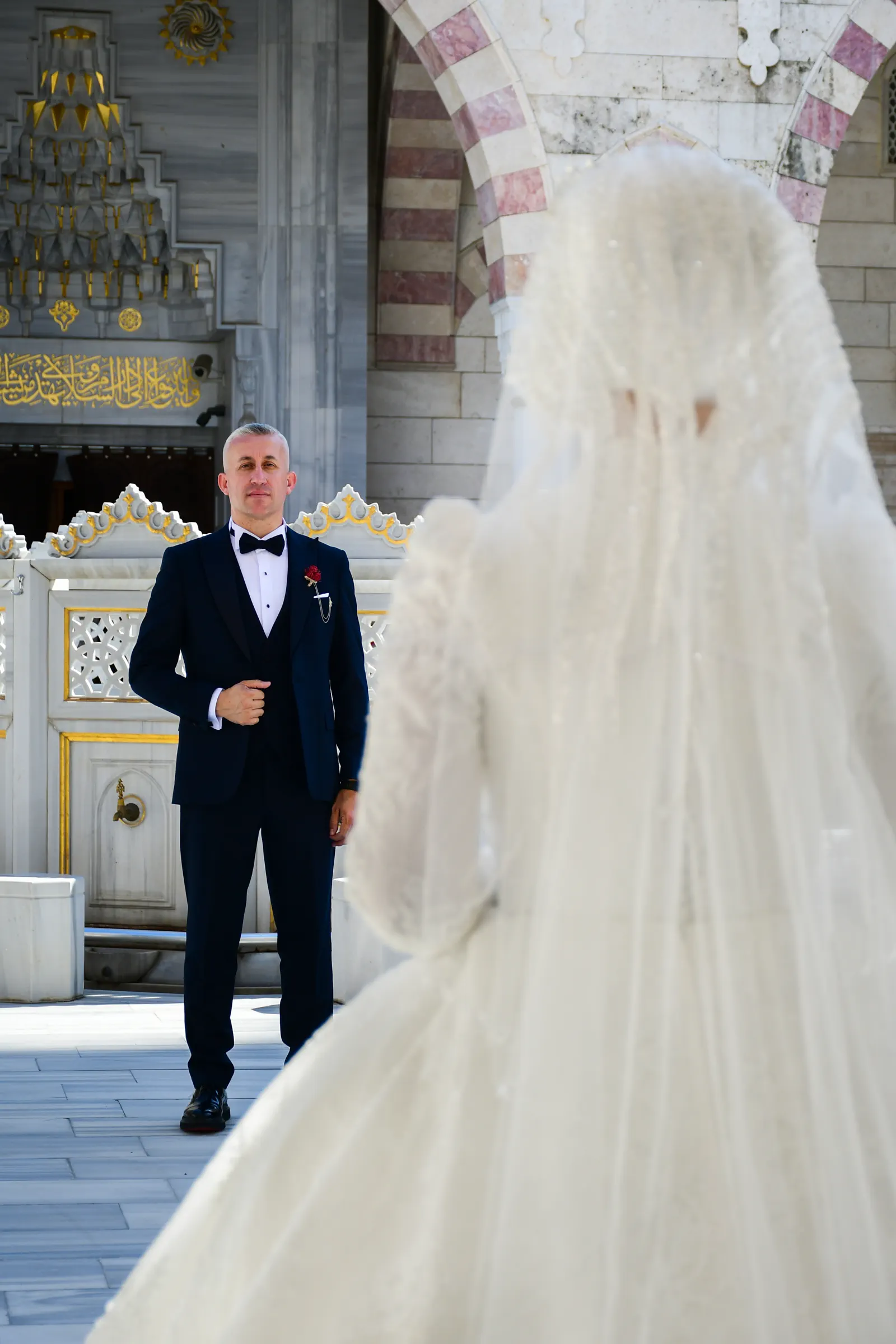 Elmadağ düğün fotoğrafçısı Stüdyo Genç gelin damat dış çekimi